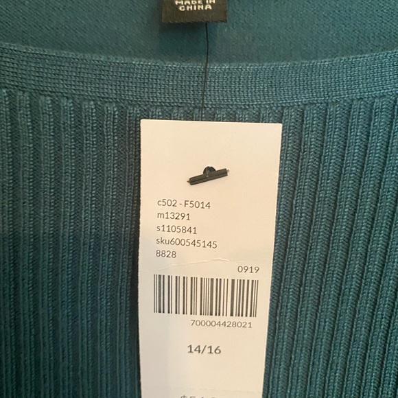 Sweater - Picture 4 of 4